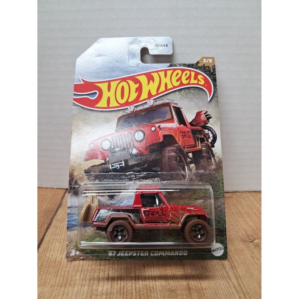 Hot Wheels ‘67 Jeepster Commando HW ‘22 Off-Road Mud Runner 2/5 Red WM 1-2